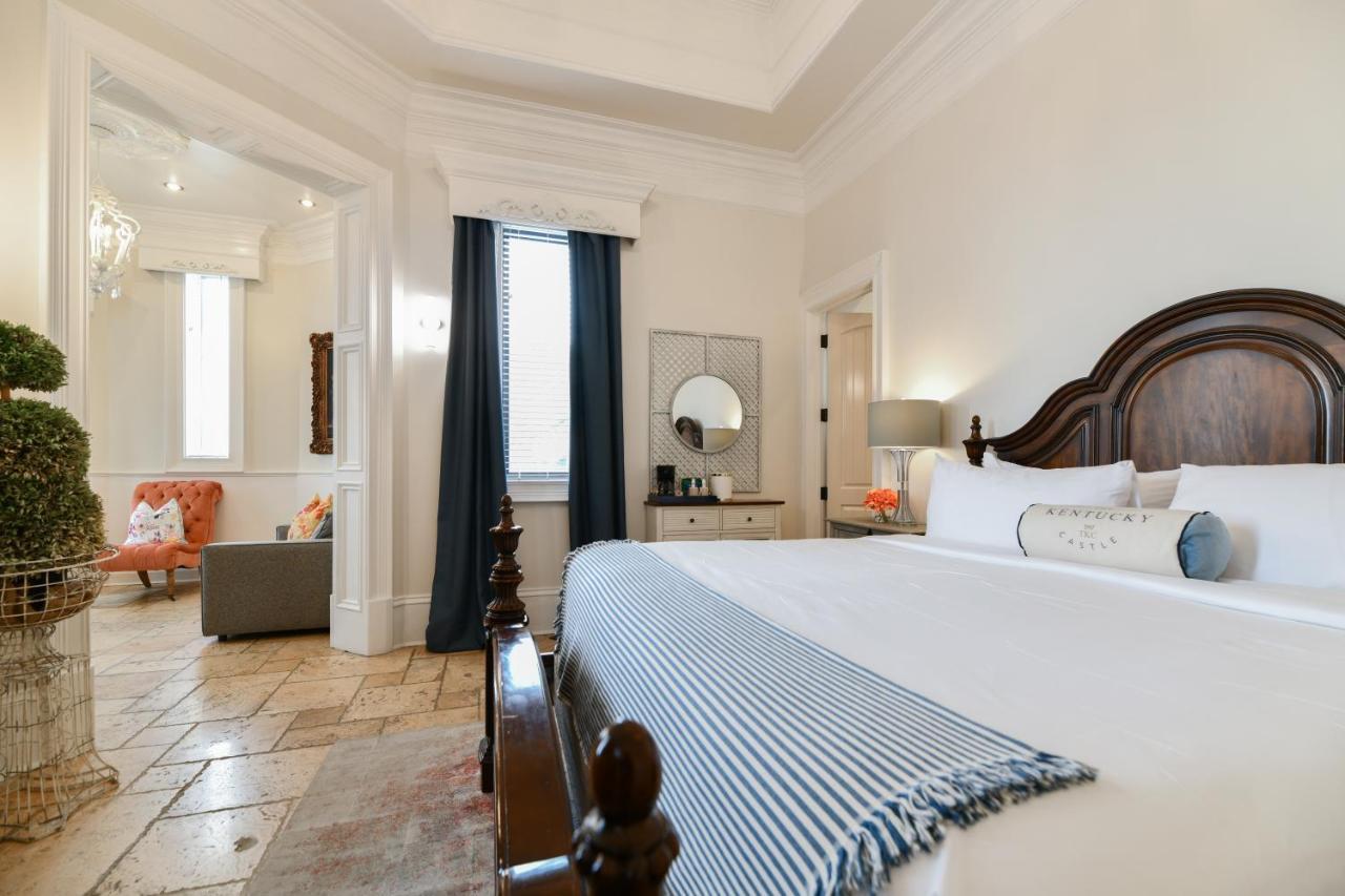 Hôtel Kentucky Castle à Versailles Extérieur photo