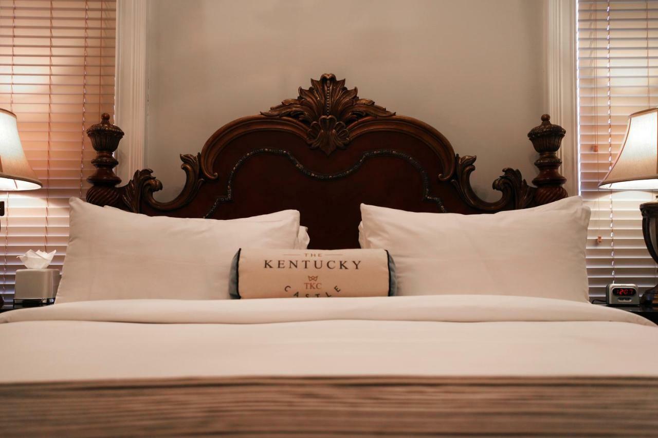 Hôtel Kentucky Castle à Versailles Extérieur photo